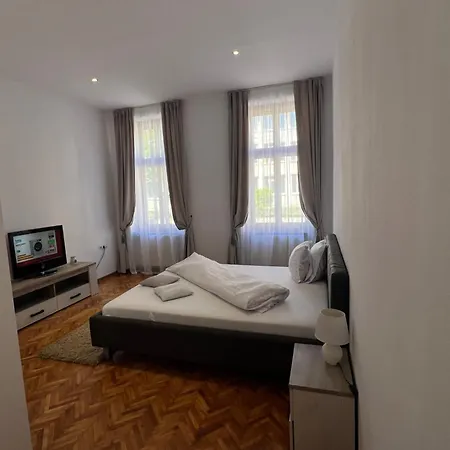 Alice Apartament Centru Sibiu Apartment Exterior foto